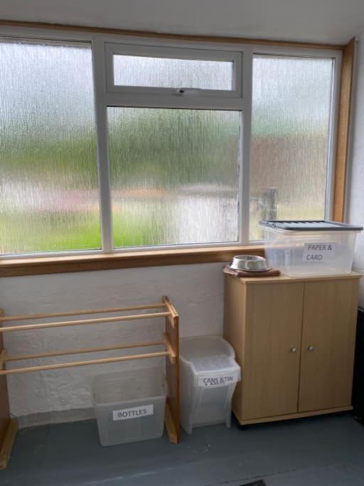 St John'S Flat Spacious Accomodation Dalry  Exterior foto