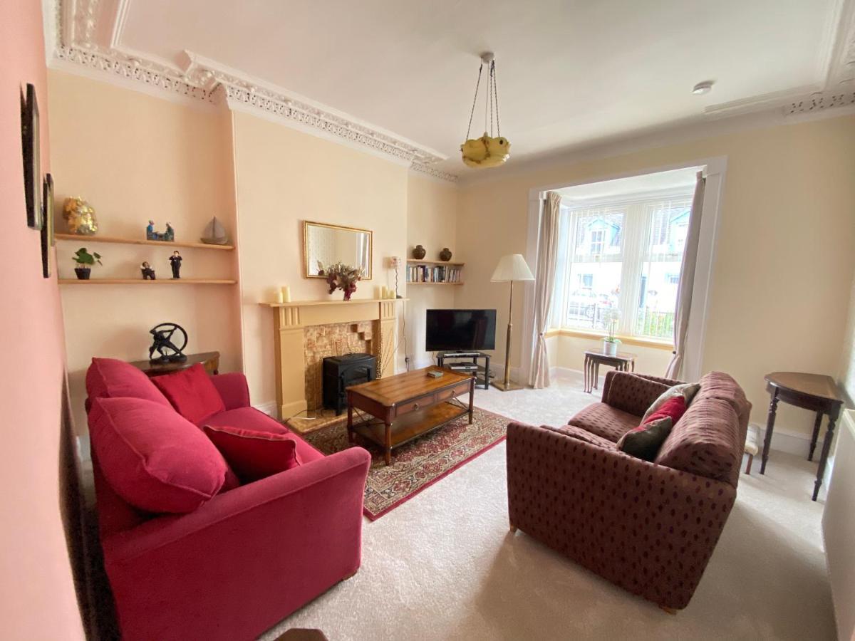 St John'S Flat Spacious Accomodation Dalry  Exterior foto